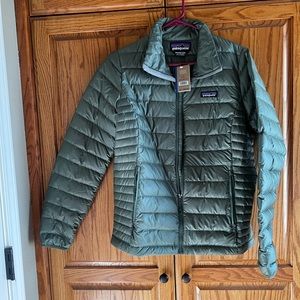 Womens Patagonia down sweater jacket